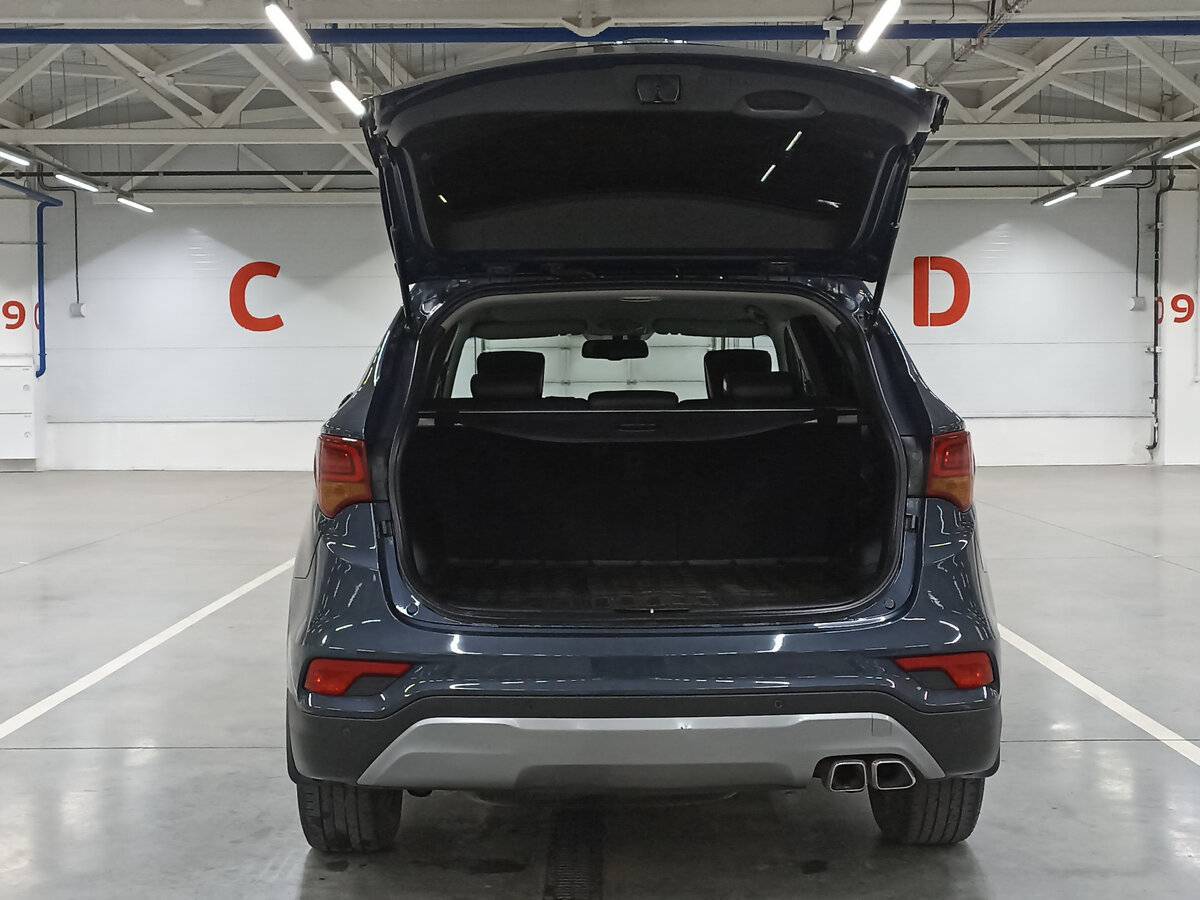 Hyundai Santa Fe с пробегом — 2015 год. Фото: #9