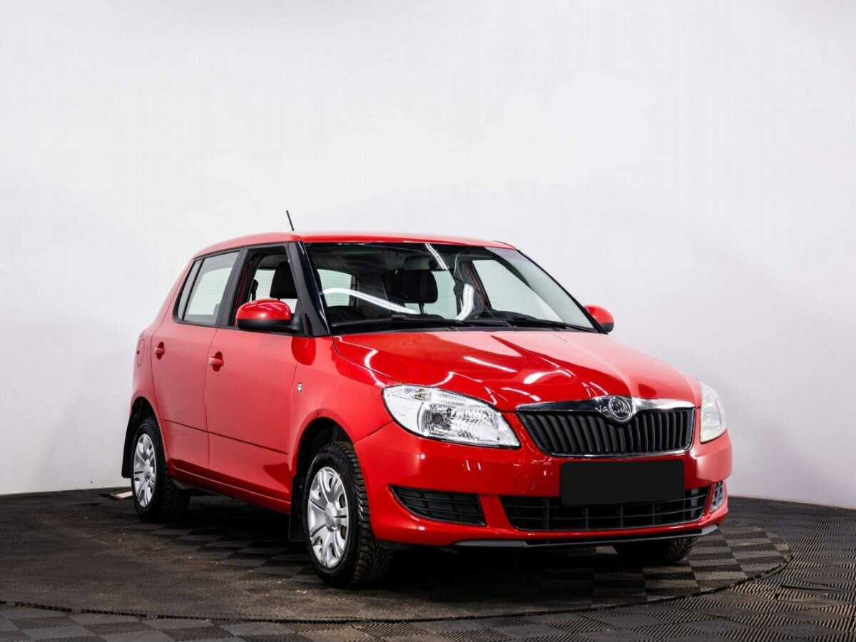 Skoda Fabia с пробегом — 2013 год. Фото: #2