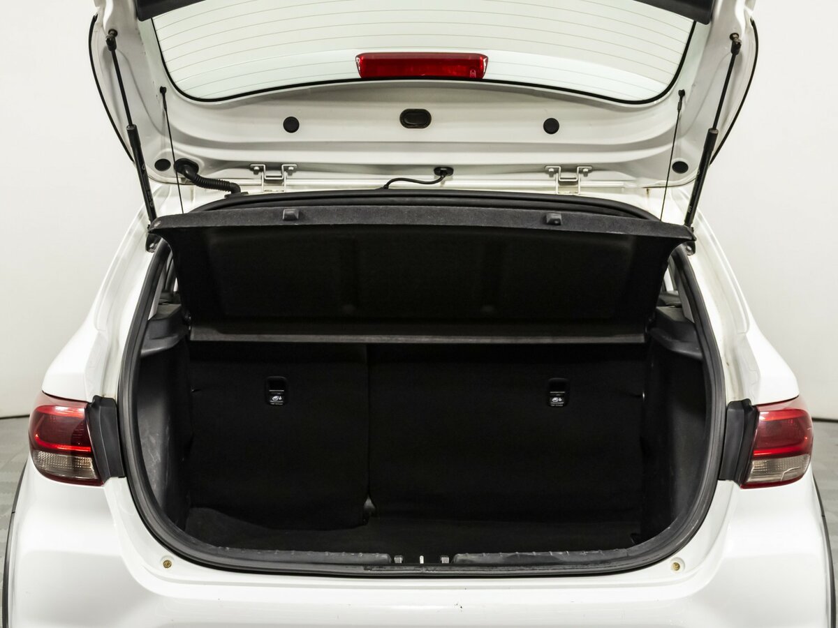 Kia Rio с пробегом — 2019 год. Фото: #10