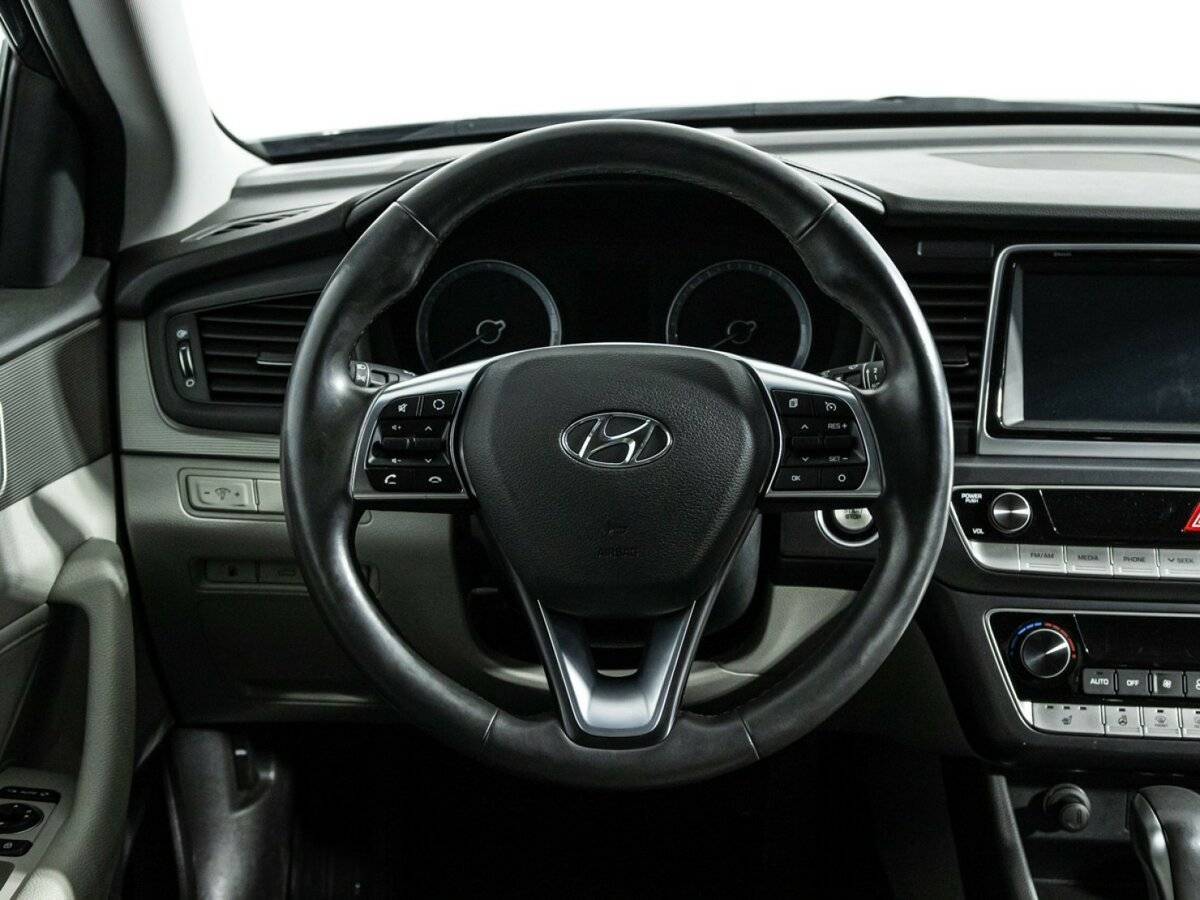 Hyundai Sonata с пробегом — 2018 год. Фото: #19