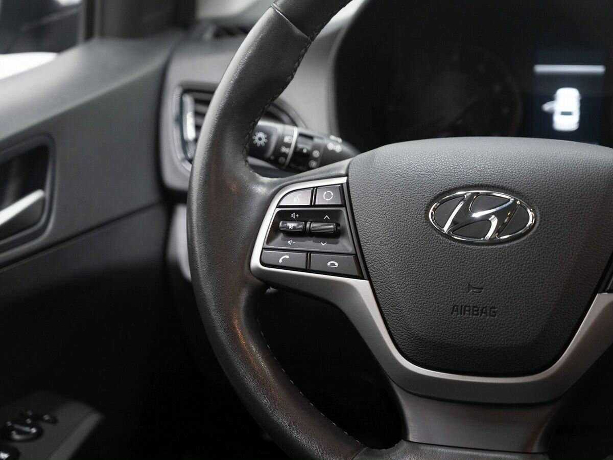 Hyundai Solaris с пробегом — 2021 год. Фото: #13