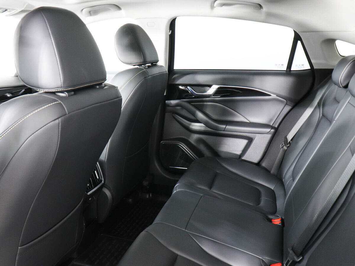 FAW Bestune B70 с пробегом — 2023 год. Фото: #13