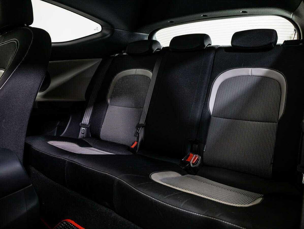 Kia Ceed с пробегом — 2014 год. Фото: #9