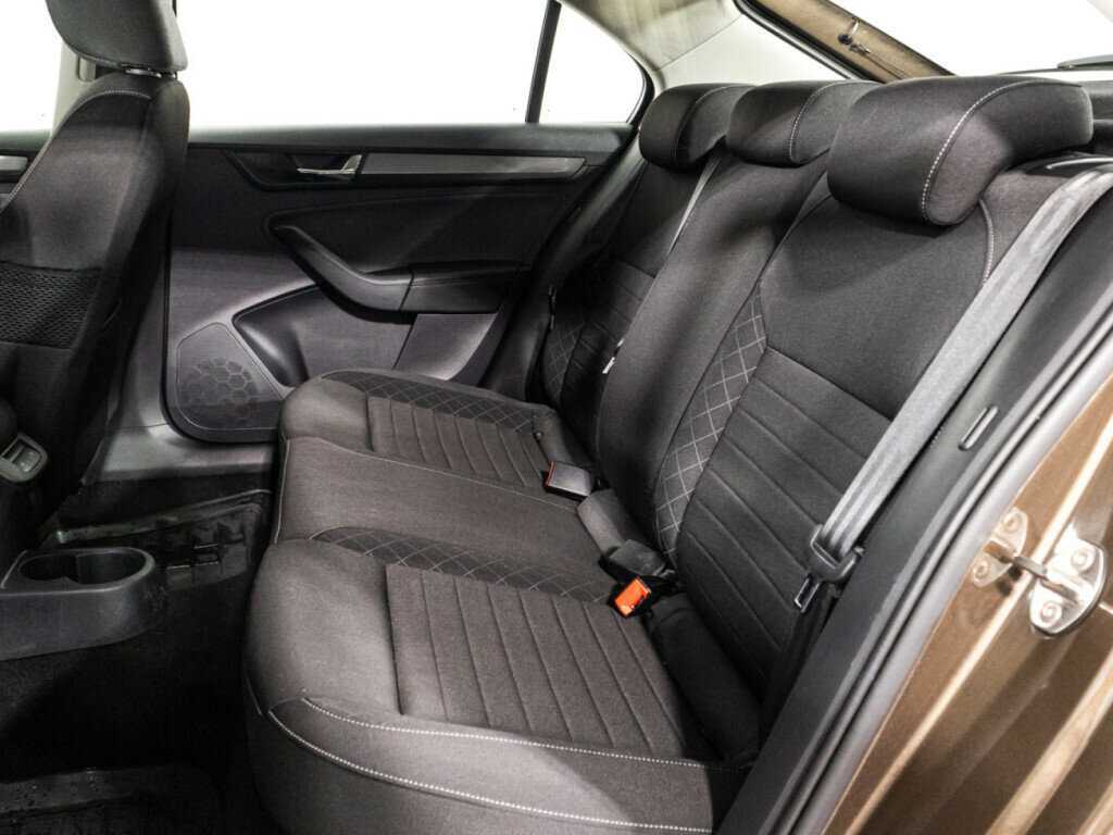 Skoda Rapid с пробегом — 2018 год. Фото: #9