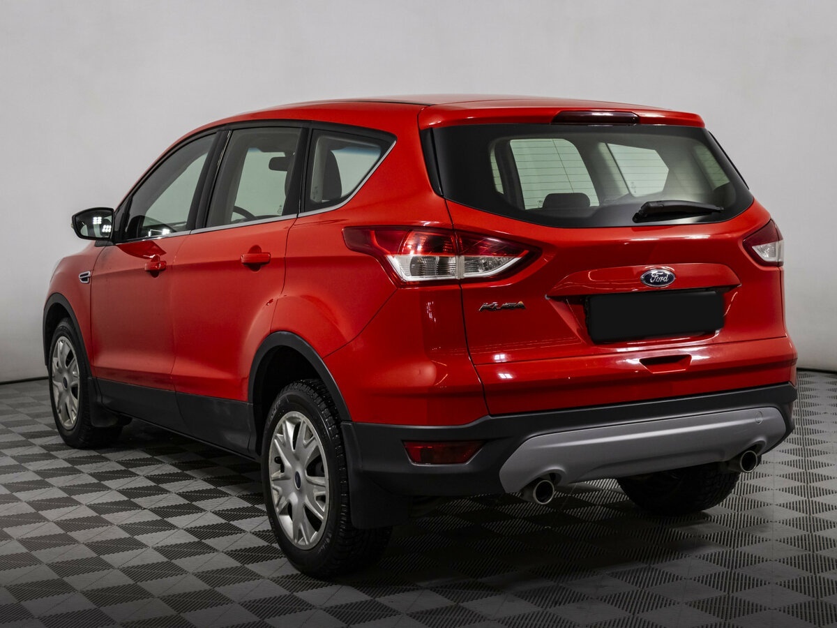 Ford Kuga с пробегом — 2015 год. Фото: #6