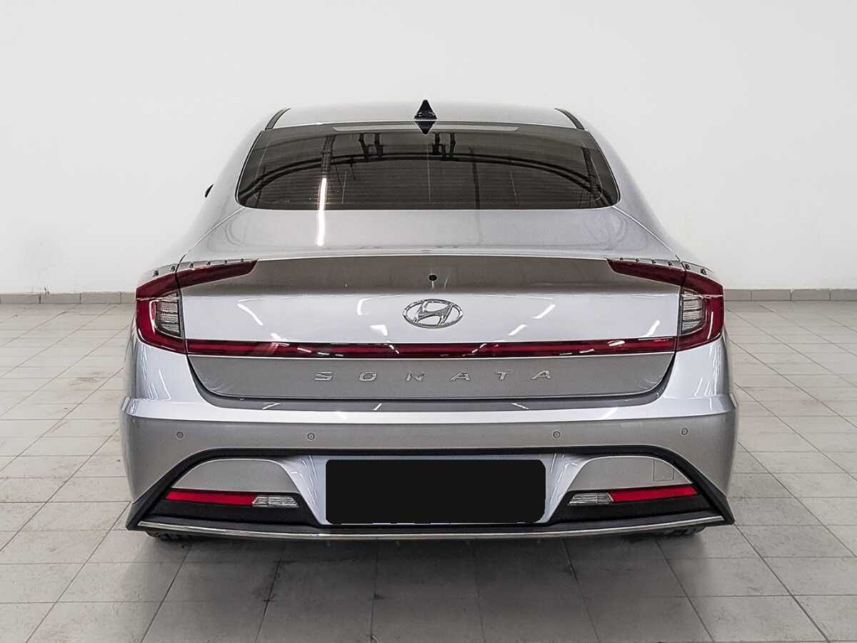 Hyundai Sonata с пробегом — 2022 год. Фото: #5