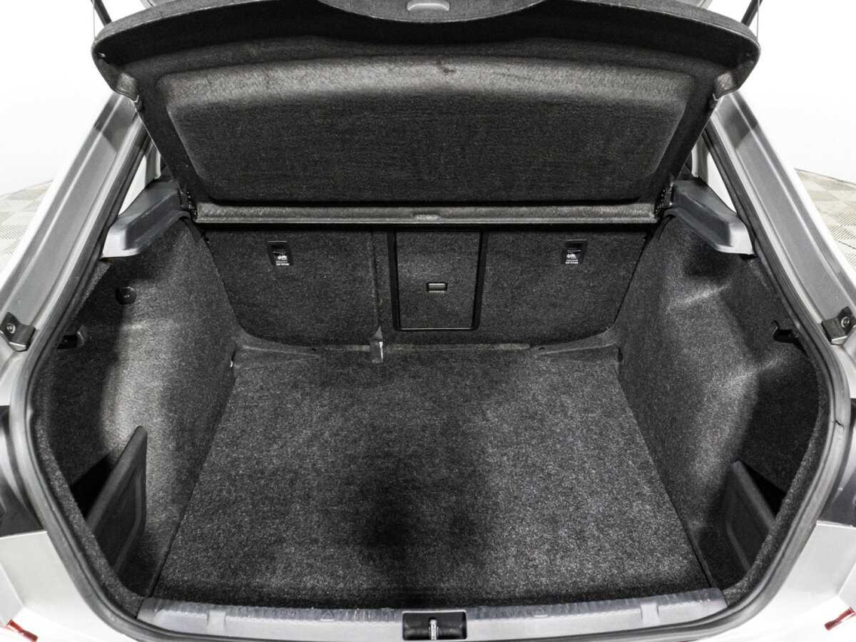 Volkswagen Polo с пробегом — 2021 год. Фото: #14