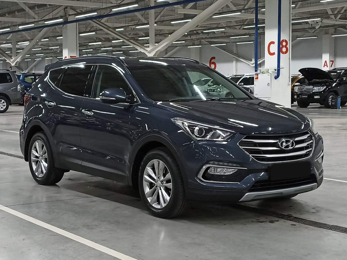 Hyundai Santa Fe с пробегом — 2015 год. Фото: #2