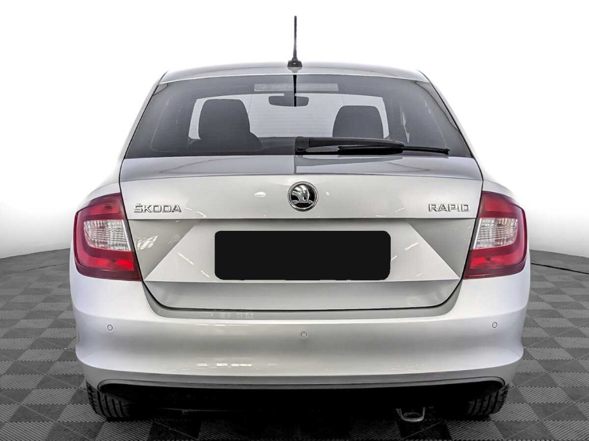 Skoda Rapid с пробегом — 2018 год. Фото: #5