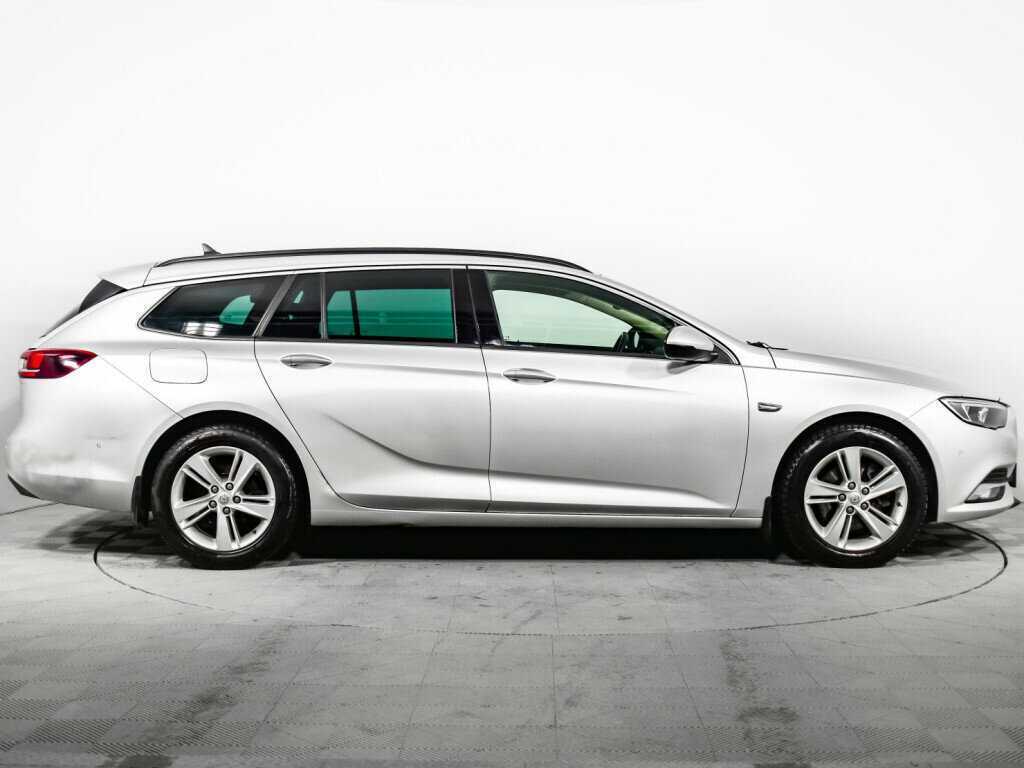 Opel Insignia с пробегом — 2018 год. Фото: #3