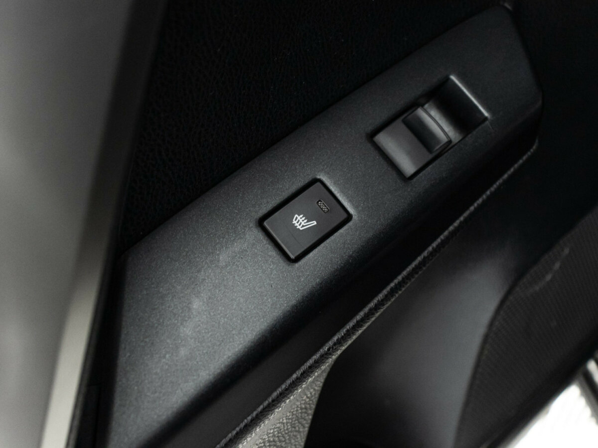 Toyota RAV4 с пробегом — 2016 год. Фото: #21