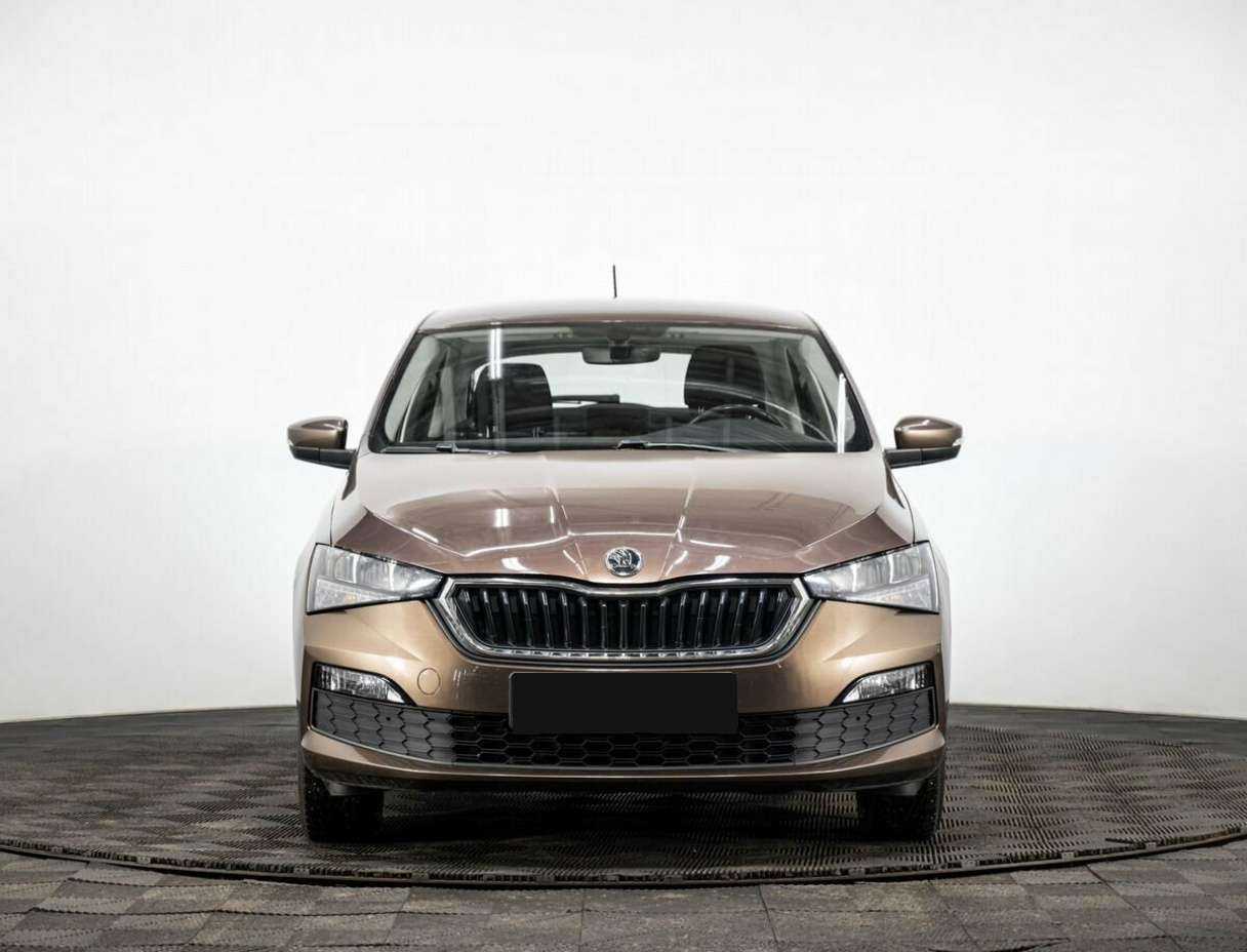 Skoda Rapid с пробегом — 2021 год. Фото: #1