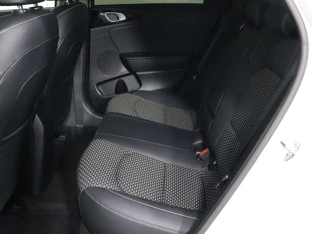 Kia Ceed с пробегом — 2021 год. Фото: #7