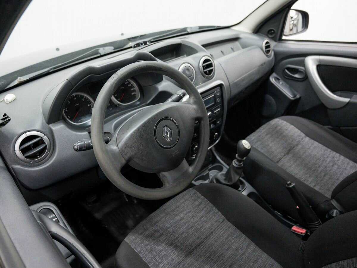 Renault Duster с пробегом — 2013 год. Фото: #12