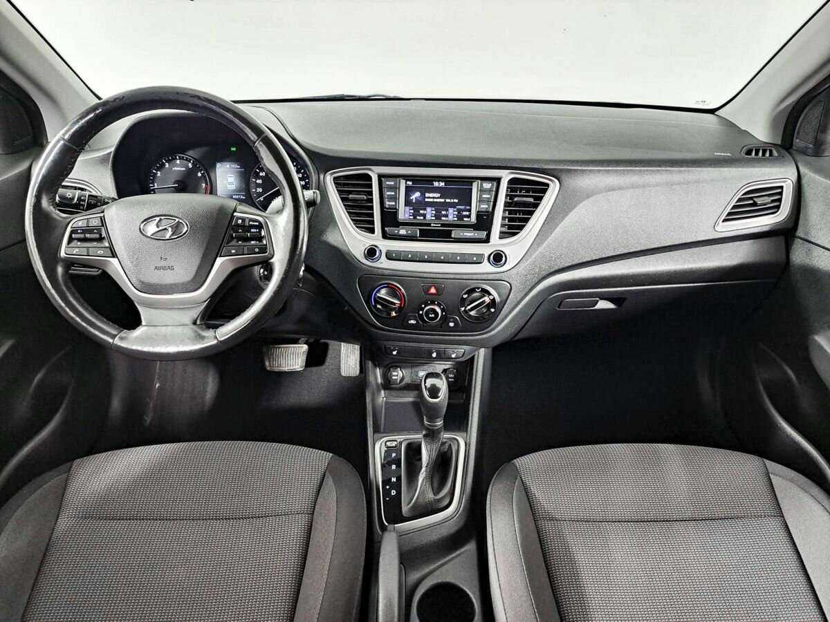 Hyundai Solaris с пробегом — 2019 год. Фото: #11
