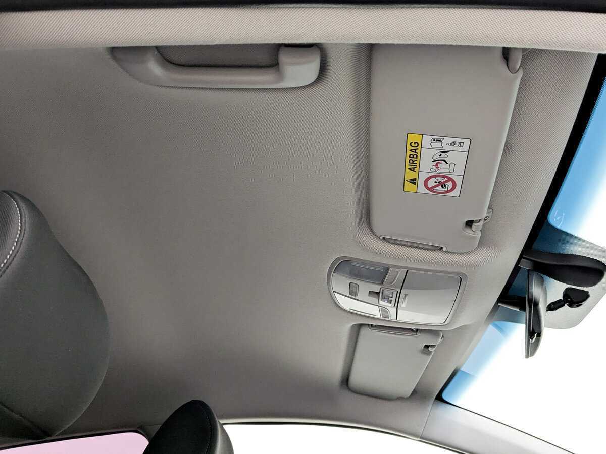 Hyundai Elantra с пробегом — 2017 год. Фото: #19