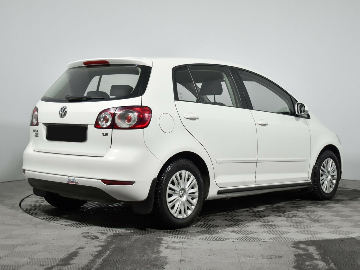 Volkswagen Golf Plus с пробегом — 2013 год. Фото: #4