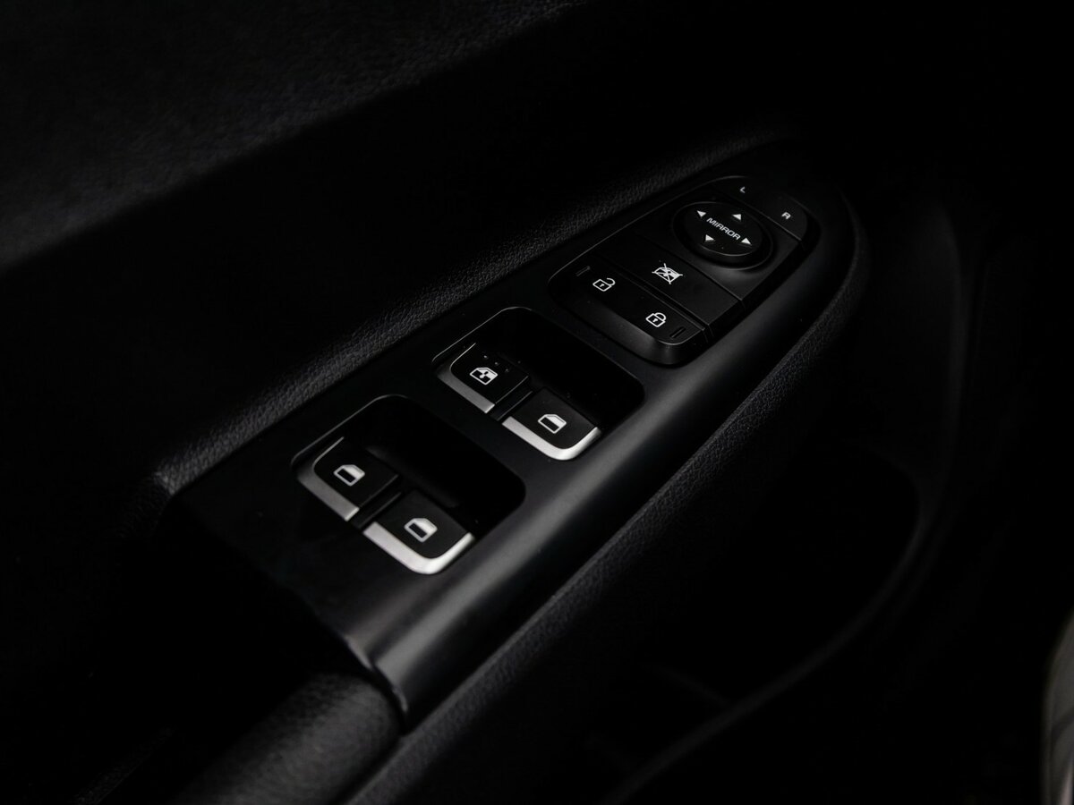 Kia Rio с пробегом — 2019 год. Фото: #17