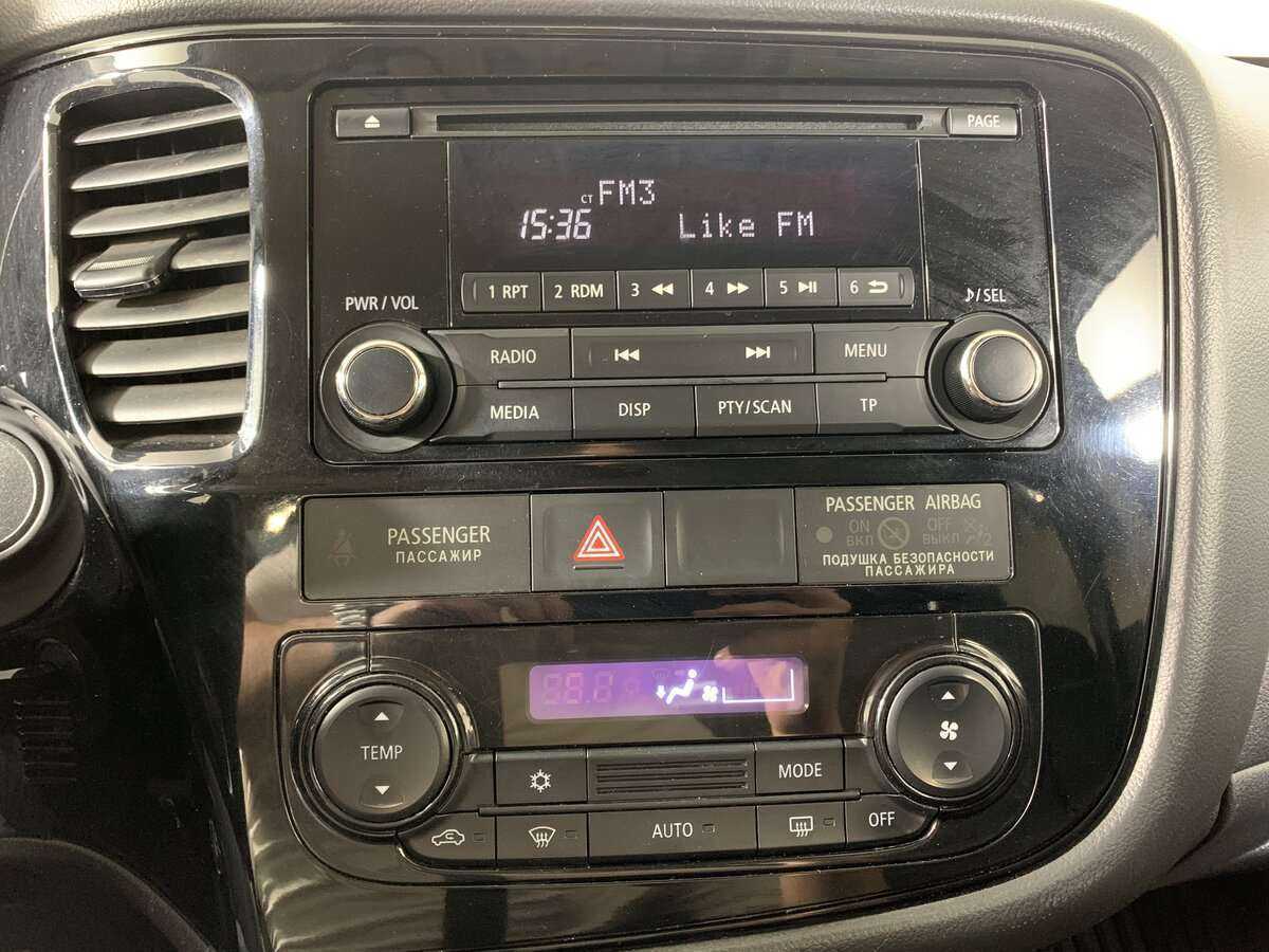 Mitsubishi Outlander с пробегом — 2018 год. Фото: #13