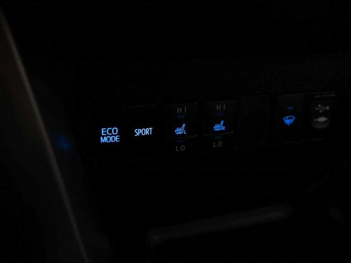 Toyota RAV4 с пробегом — 2013 год. Фото: #21