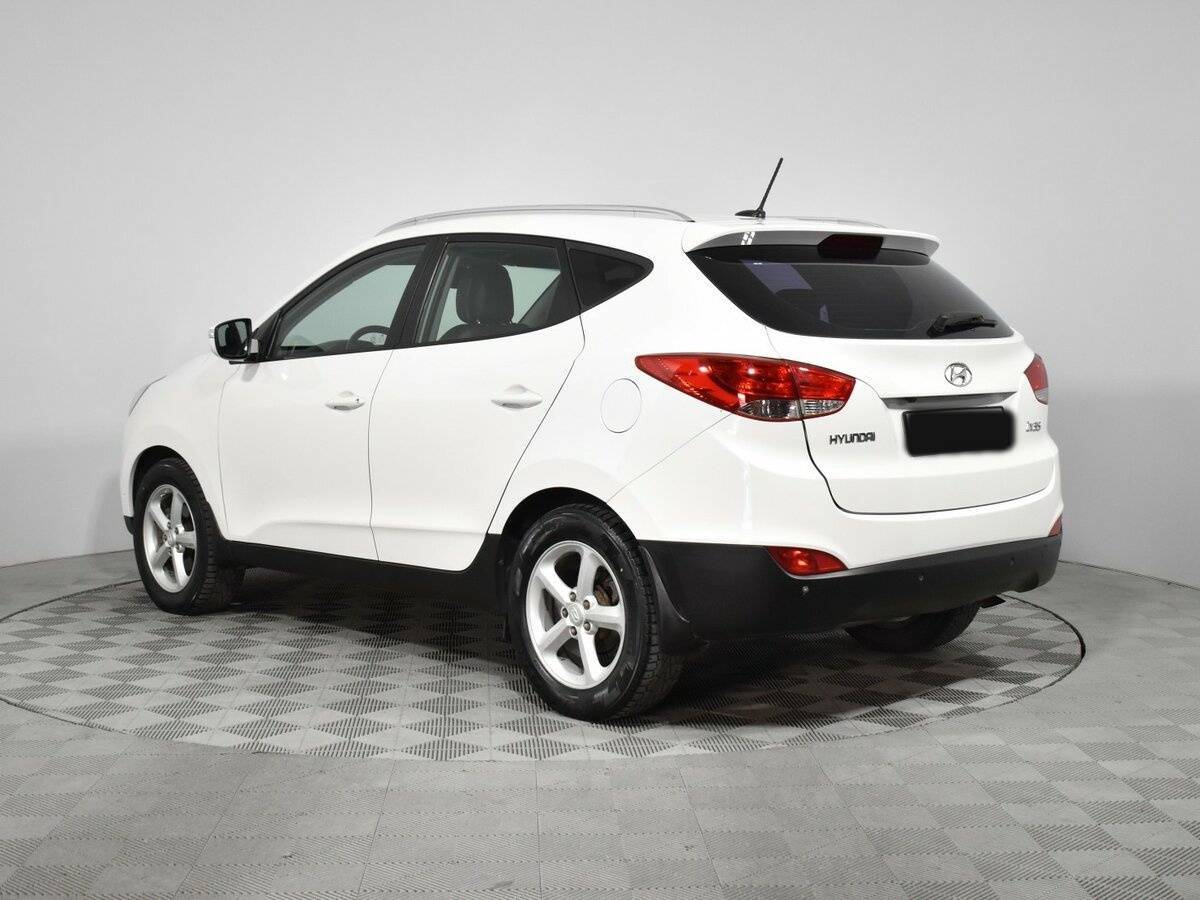 Hyundai ix35 с пробегом — 2012 год. Фото: #6