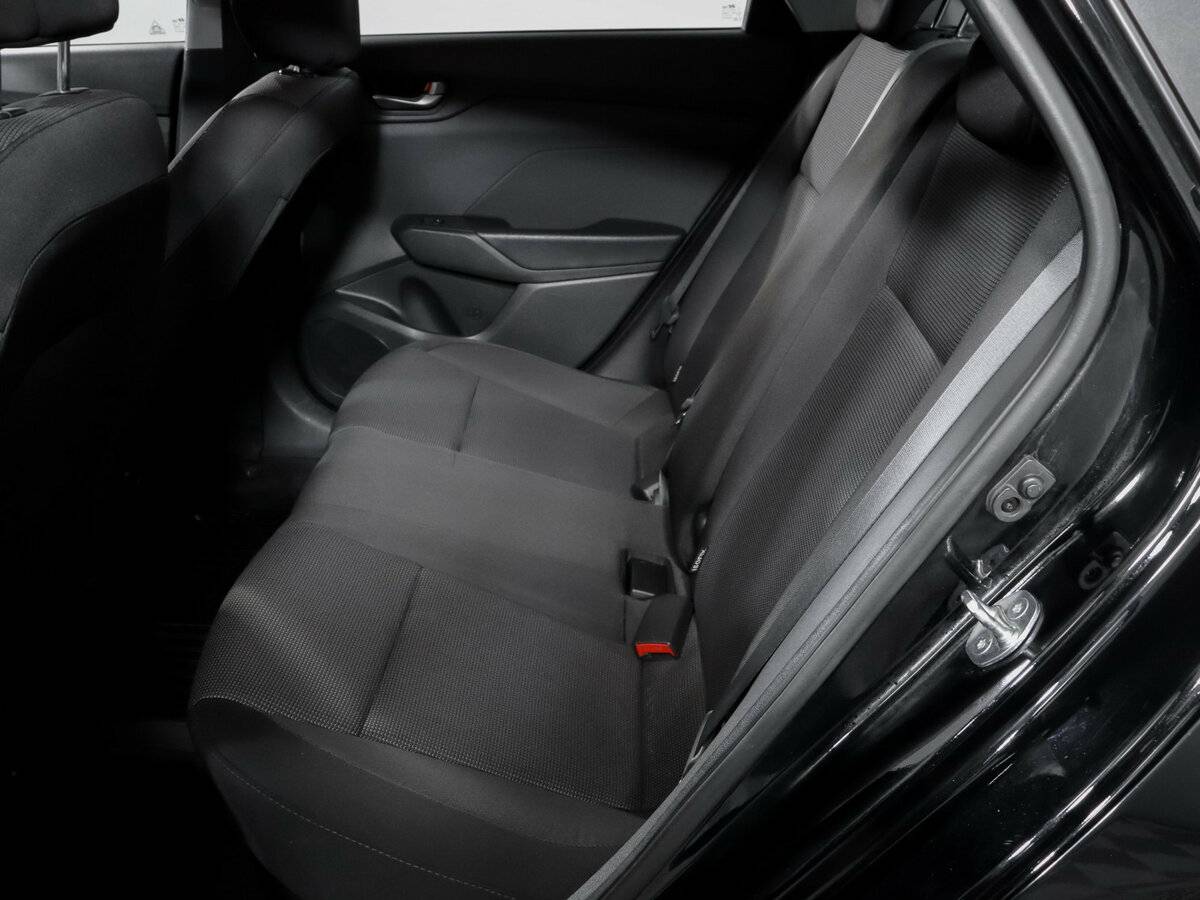 Hyundai Solaris с пробегом — 2018 год. Фото: #7