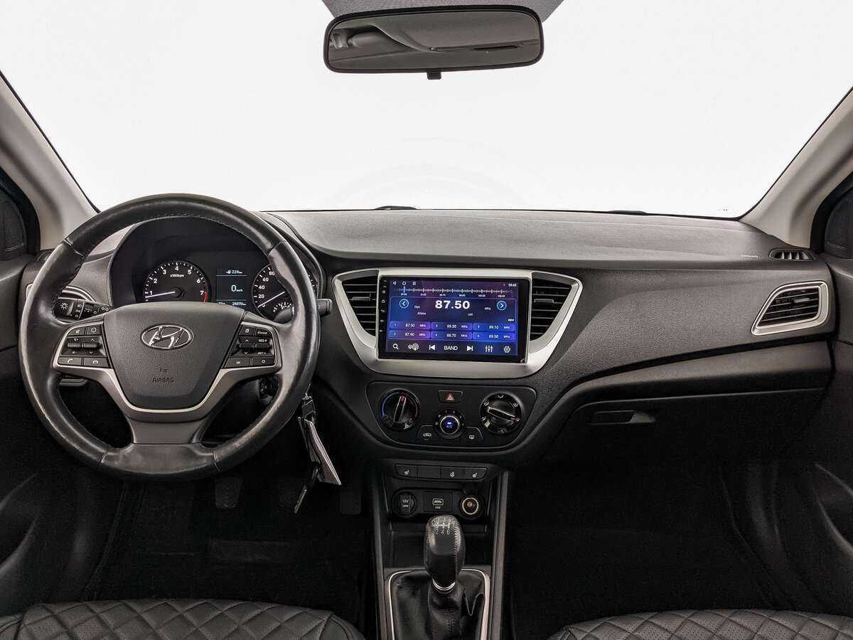 Hyundai Solaris с пробегом — 2020 год. Фото: #9