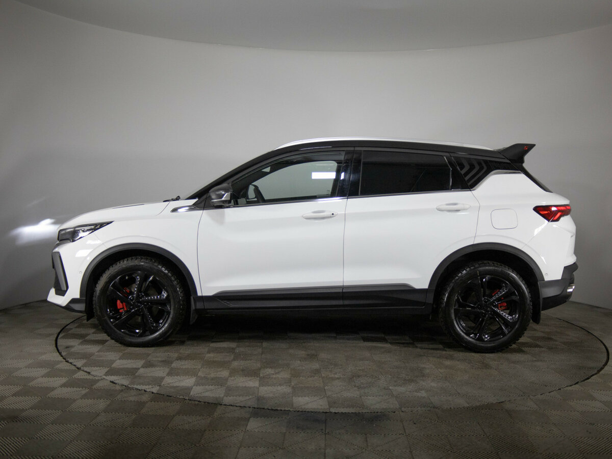 Geely Coolray с пробегом — 2023 год. Фото: #6