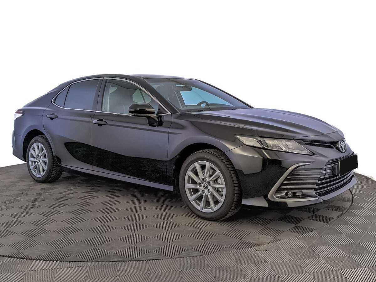 Toyota Camry с пробегом — 2021 год. Фото: #2
