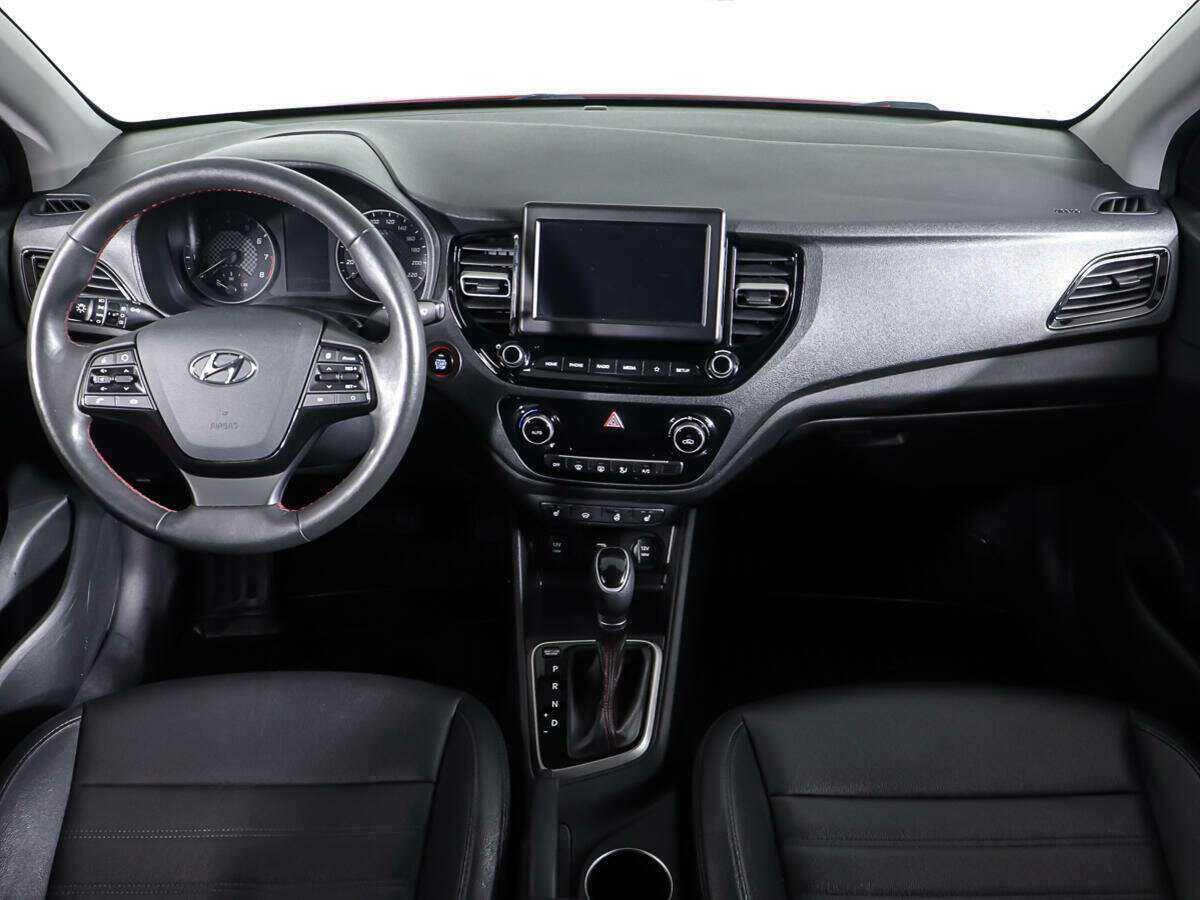 Hyundai Solaris с пробегом — 2020 год. Фото: #10