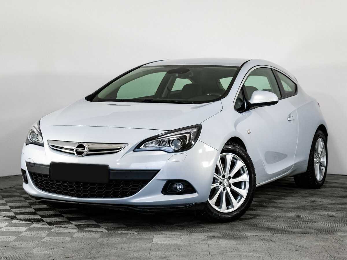 Opel Astra с пробегом — 2012 год. Фото: #0