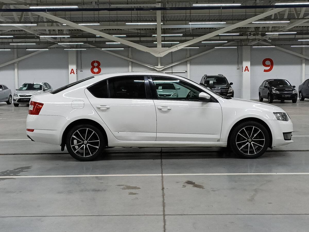 Skoda Octavia с пробегом — 2013 год. Фото: #3