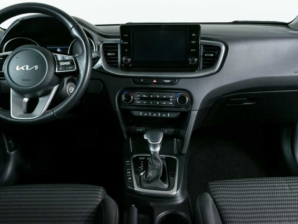 Kia Ceed с пробегом — 2022 год. Фото: #8