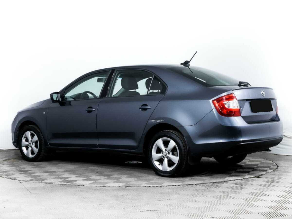 Skoda Rapid с пробегом — 2014 год. Фото: #5