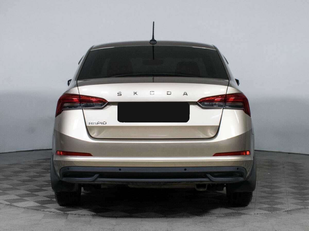 Skoda Rapid с пробегом — 2021 год. Фото: #5
