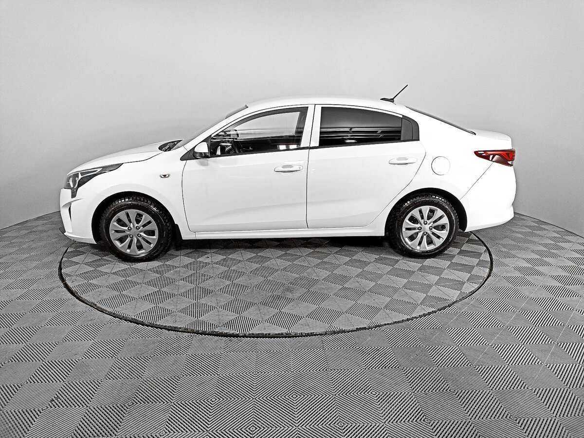 Kia Rio с пробегом — 2021 год. Фото: #7