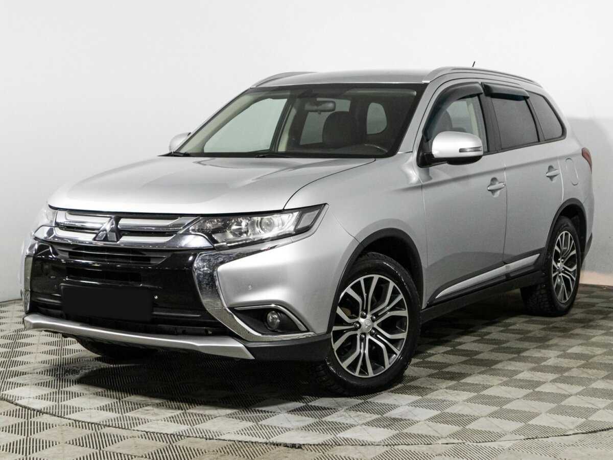 Mitsubishi Outlander с пробегом — 2016 год. Фото: #0