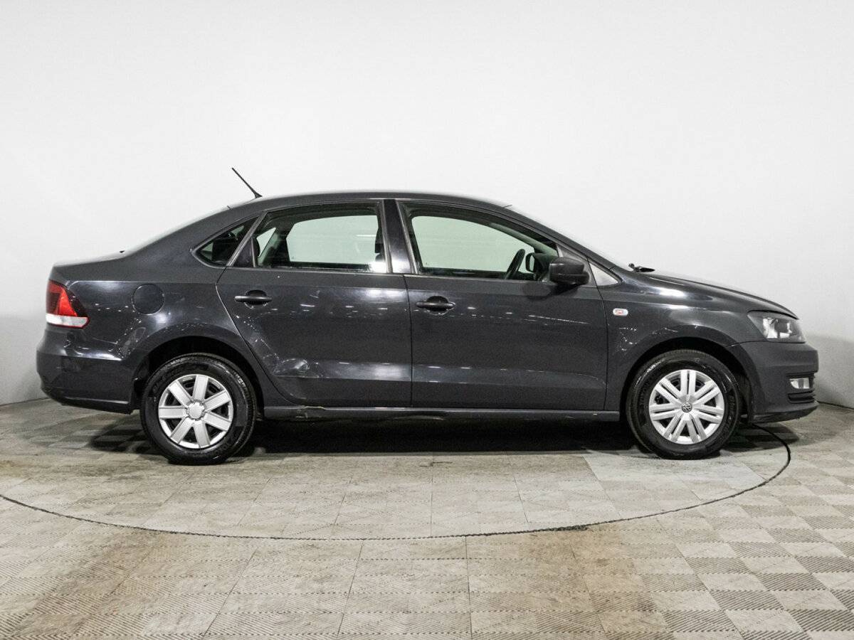 Volkswagen Polo с пробегом — 2016 год. Фото: #3