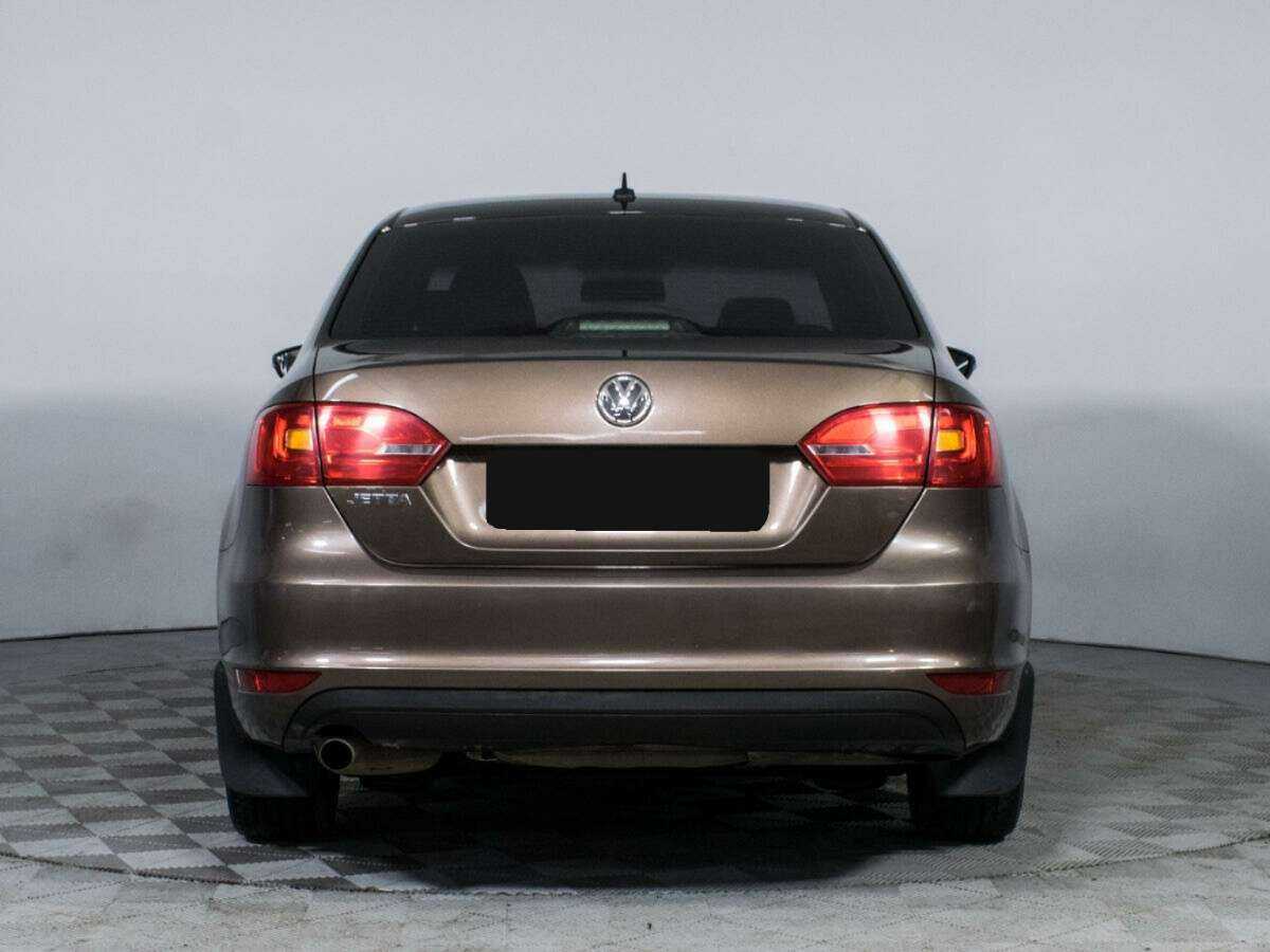 Volkswagen Jetta с пробегом — 2012 год. Фото: #5