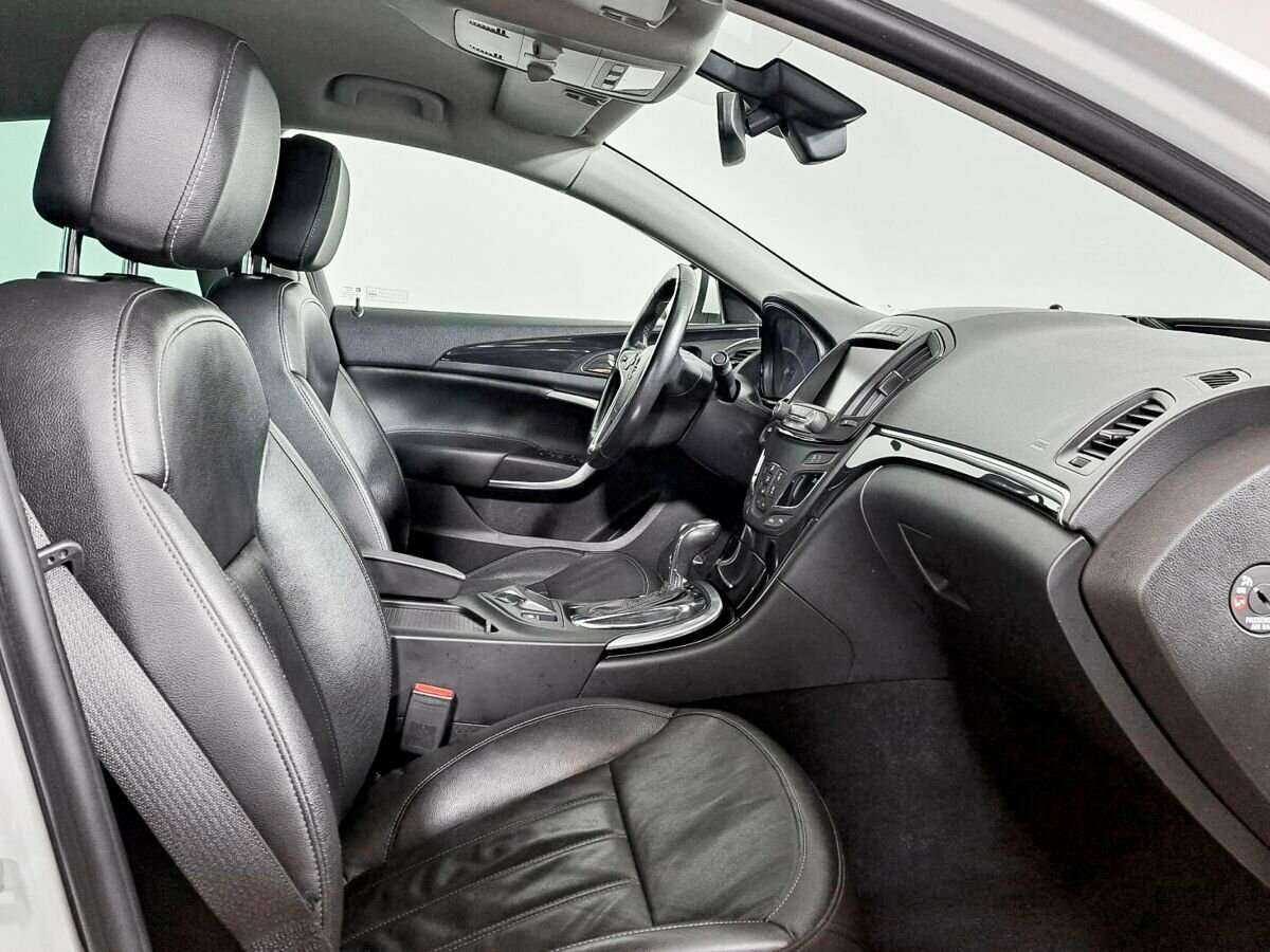 Opel Insignia с пробегом — 2014 год. Фото: #5
