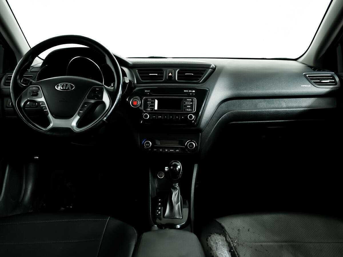 Kia Rio с пробегом — 2015 год. Фото: #9
