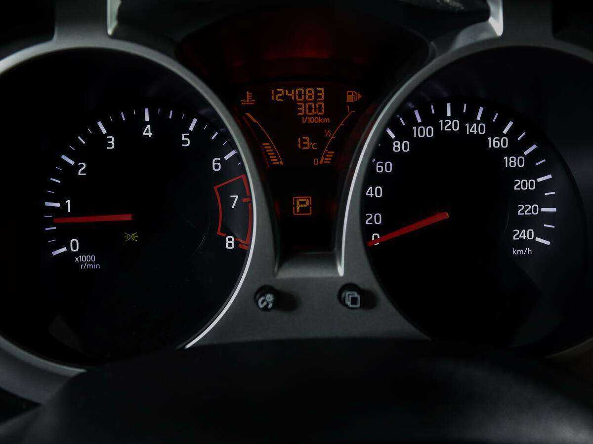 Nissan Juke с пробегом — 2012 год. Фото: #10