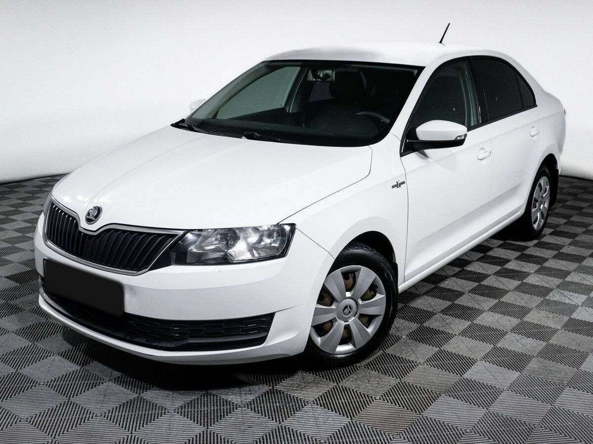 Skoda Rapid с пробегом — 2019 год. Фото: #16