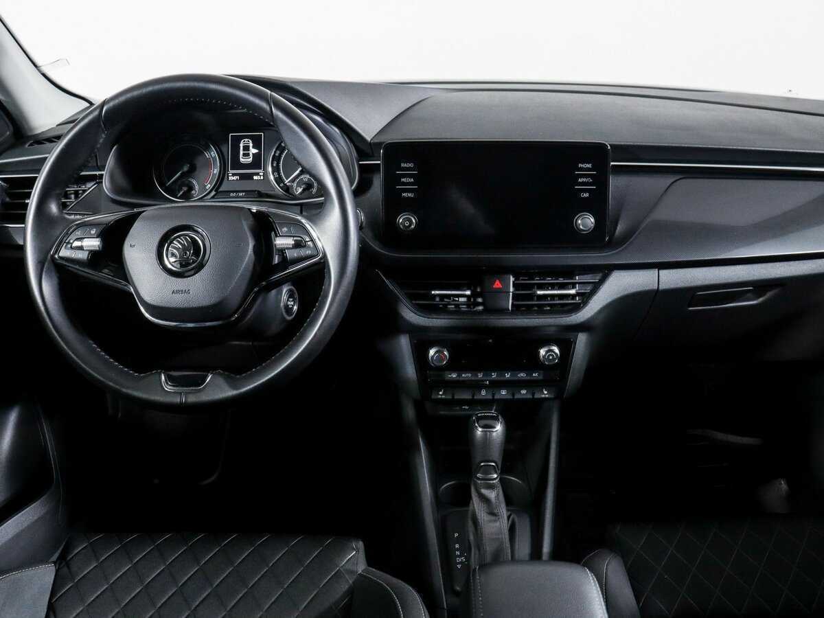 Skoda Rapid с пробегом — 2022 год. Фото: #11