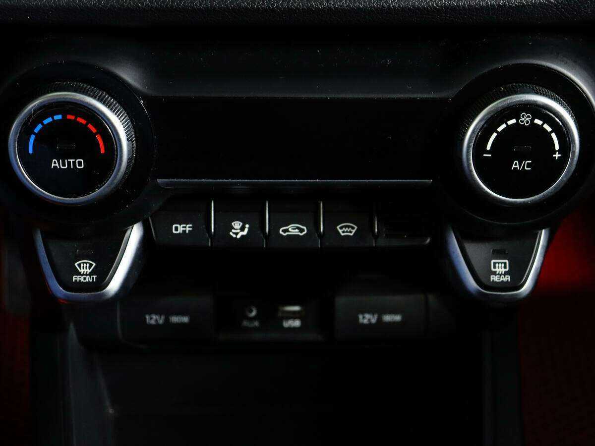 Kia Rio с пробегом — 2019 год. Фото: #20