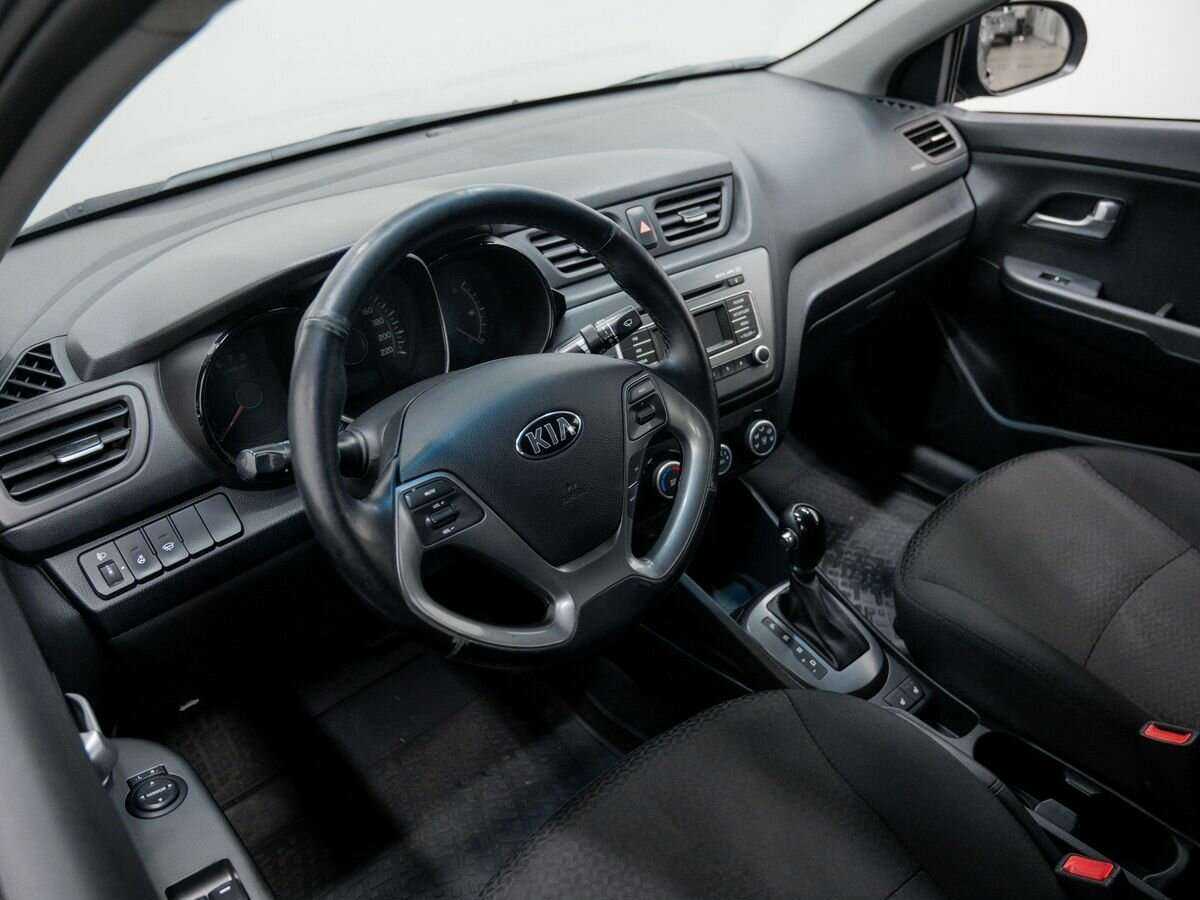 Kia Rio с пробегом — 2015 год. Фото: #15