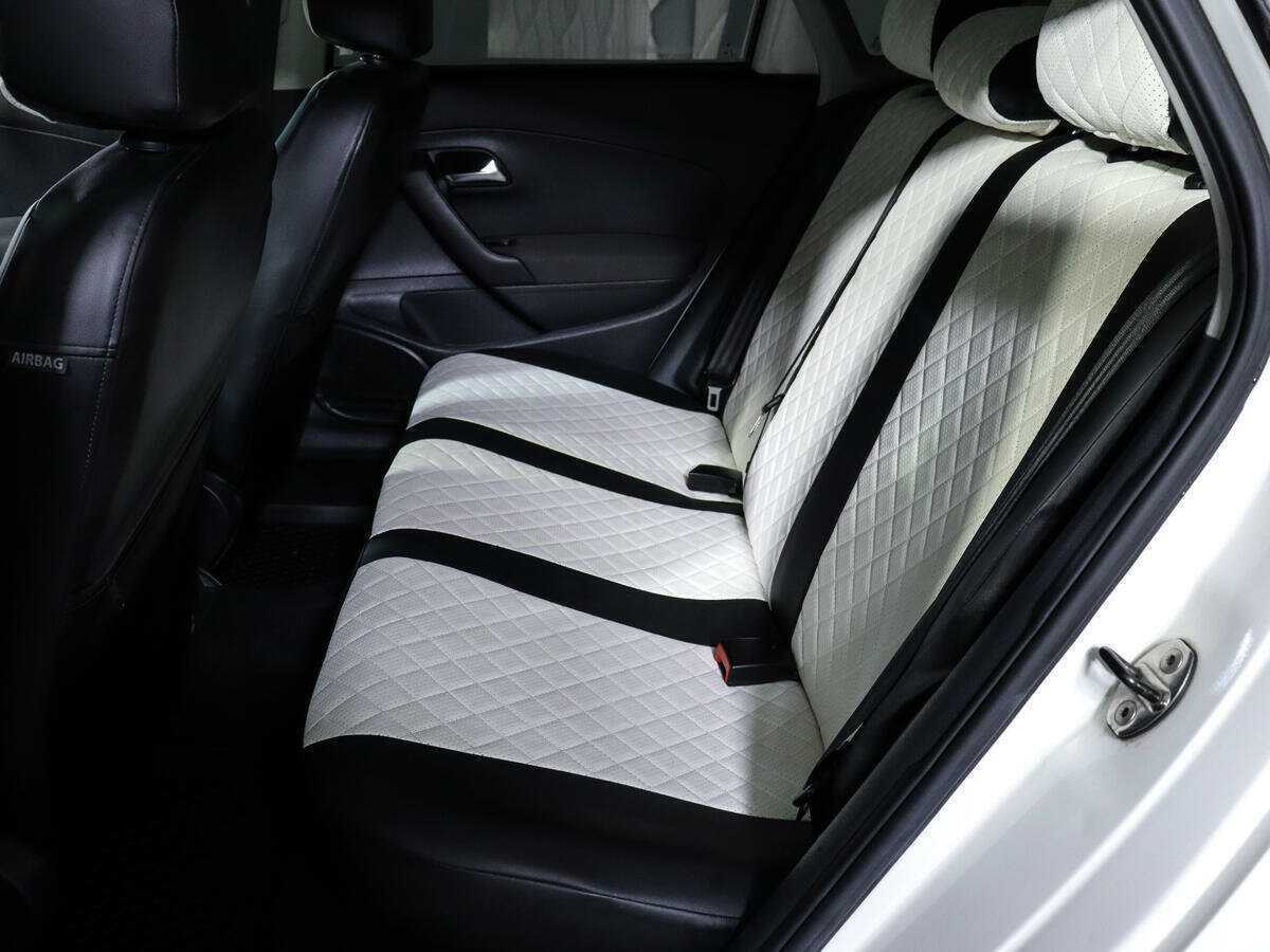 Volkswagen Polo с пробегом — 2012 год. Фото: #9