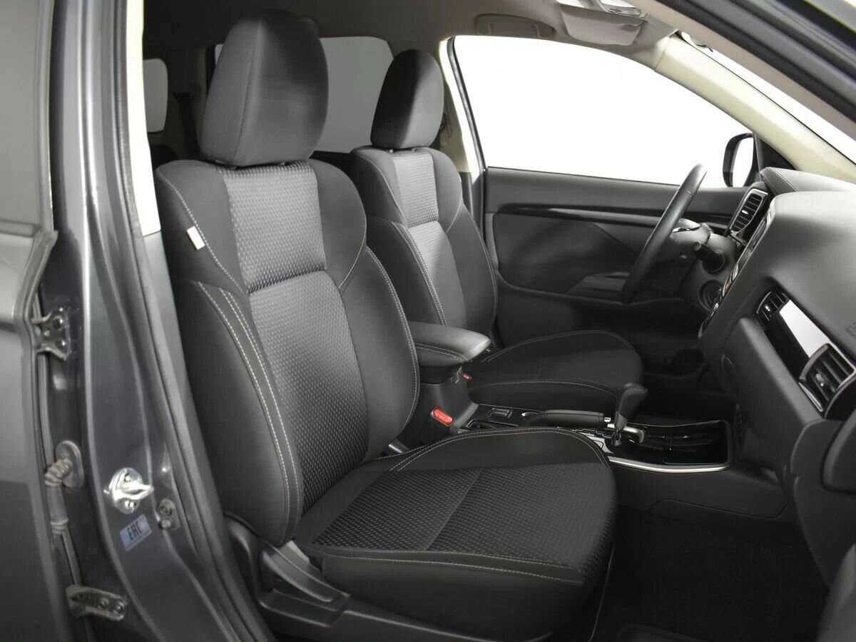 Mitsubishi Outlander с пробегом — 2019 год. Фото: #5
