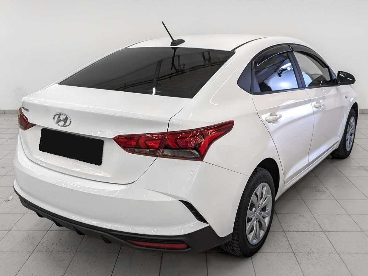 Hyundai Solaris с пробегом — 2021 год. Фото: #3