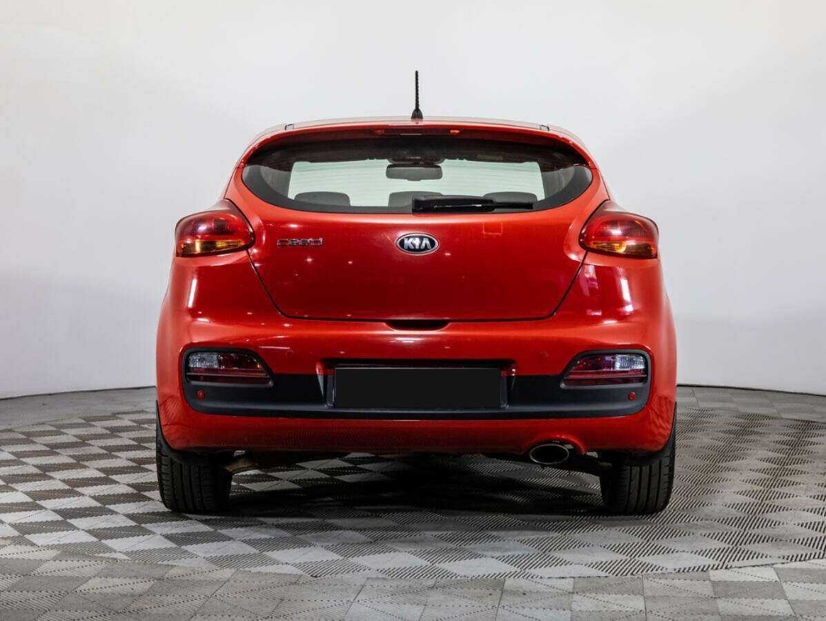Kia Ceed с пробегом — 2014 год. Фото: #5